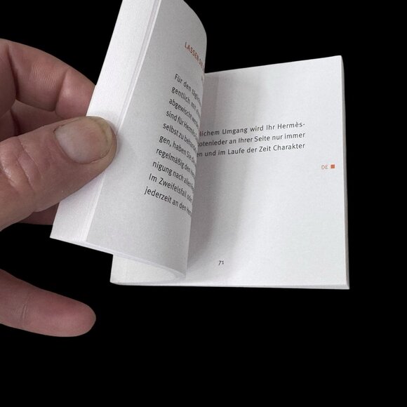 Hermès Les Peaux Précieuses Booklet Leather Guide Care Authentic Card Envelope - Picture 10 of 12